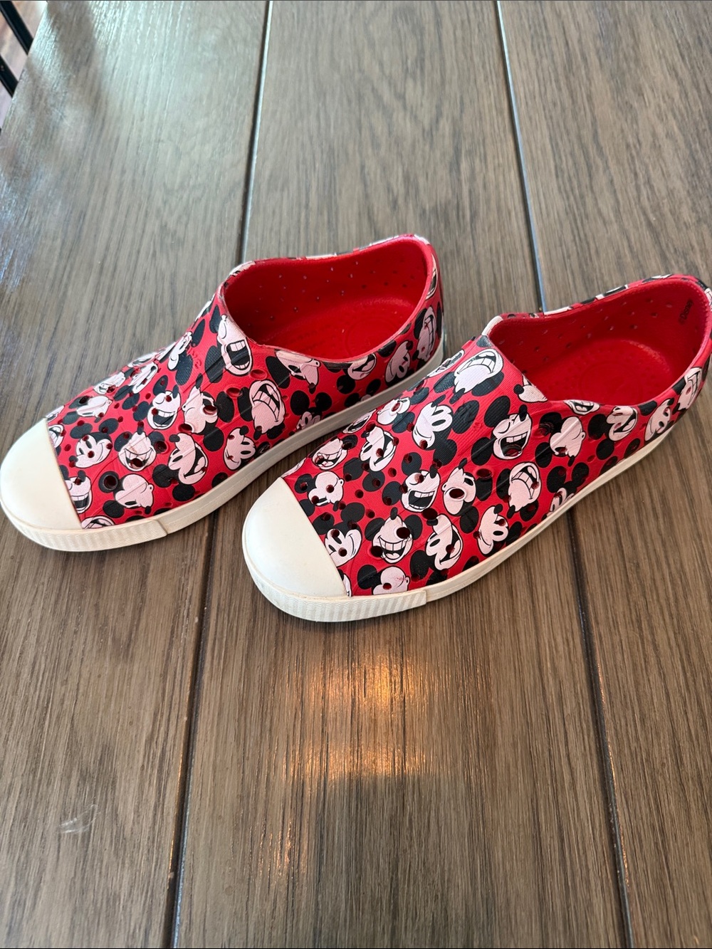 Native Shoes Kids Red Mickey Print Slip-On Sneakers